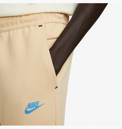 Nike Tech Fleece | Beige